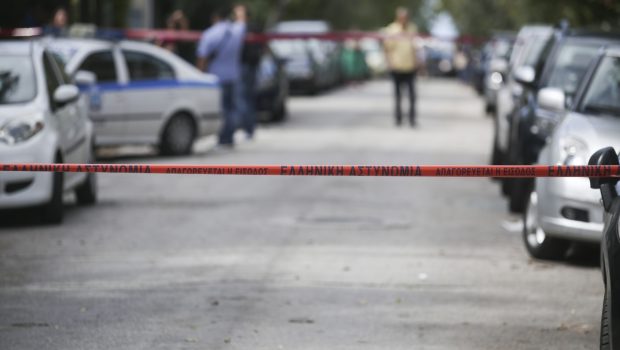 Μία σύλληψη και δικογραφία κατά 10 ατόμων για πυροβολισμούς σε Μαρκόπουλο και Κορωπί