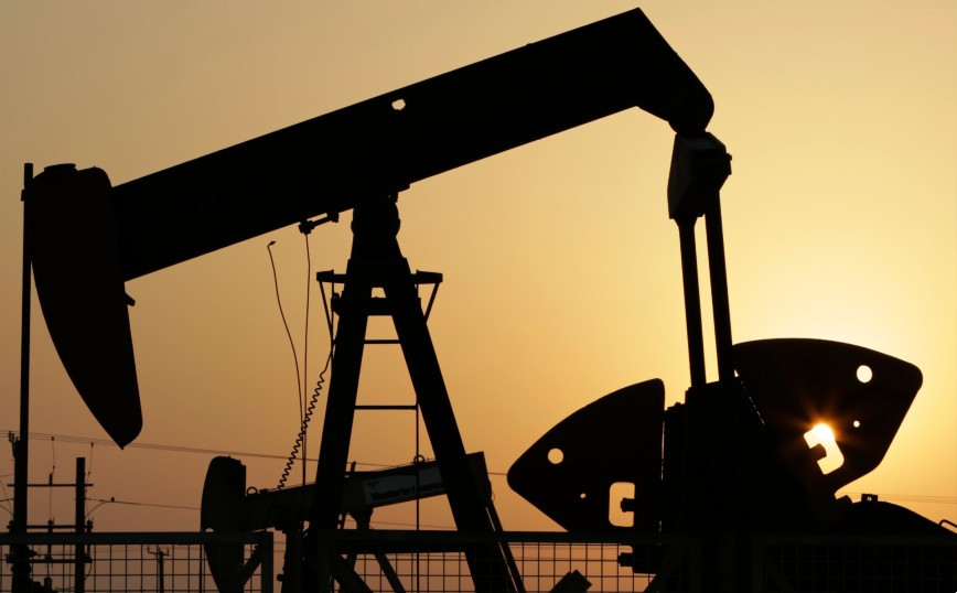 Μείωση της παραγωγής πετρελαίου ανακοινώνουν η Σαουδική Αραβία κι άλλες χώρες του Κόλπου