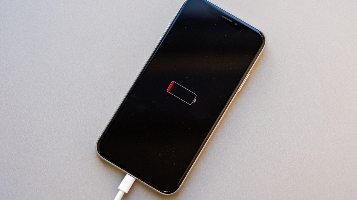 Για να μην «ξεμείνεις» ποτέ: Τα 5 μυστικά για να έχεις πάντα μπαταρία στο κινητό σου