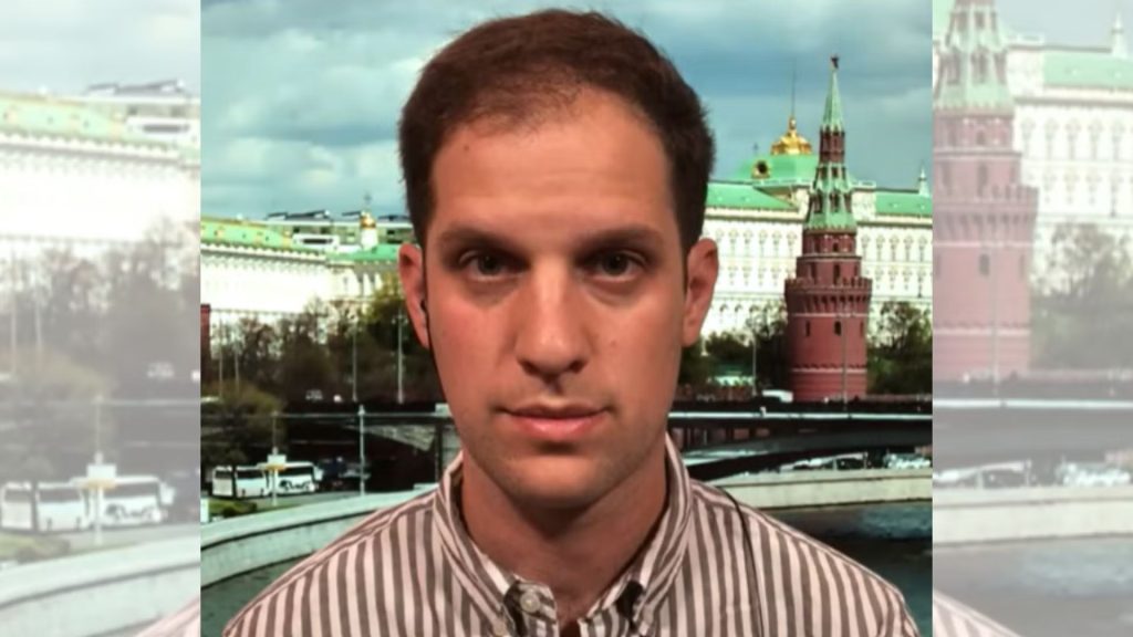 Υπόθεση Έβαν Γκέρσκοβιτς: Η Wall Street Journal απαιτεί να αφεθεί ελεύθερος ο ανταποκριτής της στη Ρωσία (φώτο)