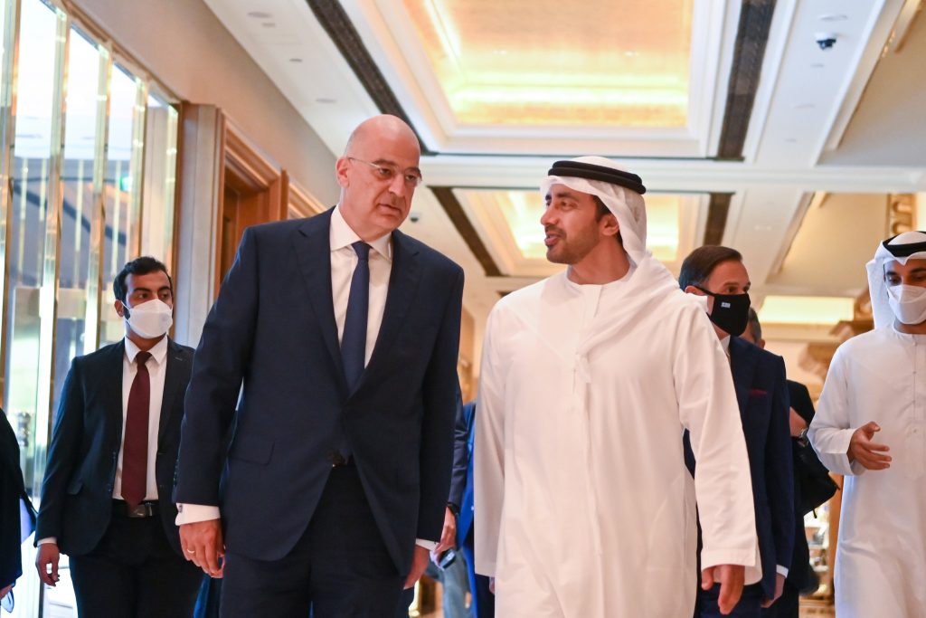Στην Αθήνα ο ΥΠΕΞ των Ηνωμένων Αραβικών Εμιράτων την Δευτέρα 3/4 – Θα συναντηθεί με το Νίκο Δένδια