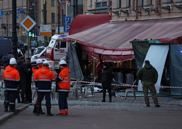 Το ρωσικό ΥΠΕΞ αποτίει φόρο τιμής στον στρατιωτικό μπλόγκερ που σκοτώθηκε σε έκρηξη στην Αγία Πετρούπολη