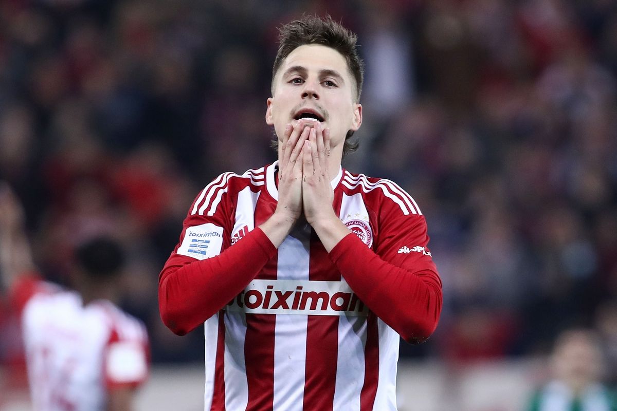 Ολυμπιακός: Ένα μήνα εκτός δράσης ο Κανός