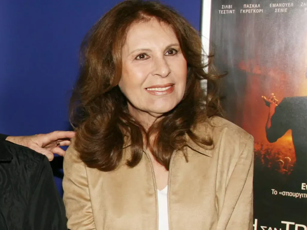 «Έφυγε» από τη ζωή σε ηλικία 81 χρόνων η μεγάλη τραγουδίστρια Ρένα Κουμιώτη