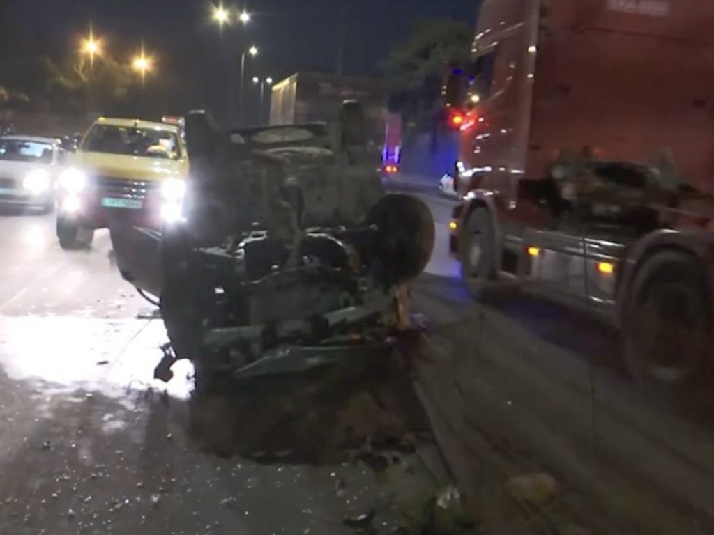 Σκαραμαγκάς: Τροχαίο ατύχημα στο ύψος της λίμνης Κουμουνδούρου – ΙΧ πέρασε στο αντίθετο ρεύμα