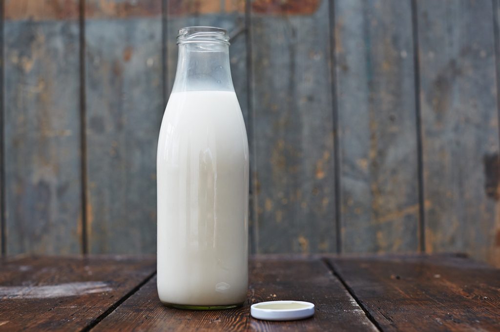 Απίστευτο περιστατικό στην Πάτρα – Μοίρασαν ληγμένα γάλατα σε μαθητές Δημοτικού Σχολείου!