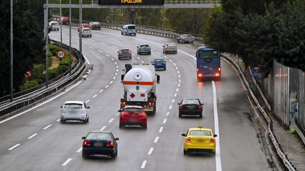 Τέλη κυκλοφορίας με το μήνα: Δείτε πώς θα κάνετε άρση ακινησίας στο όχημά σας