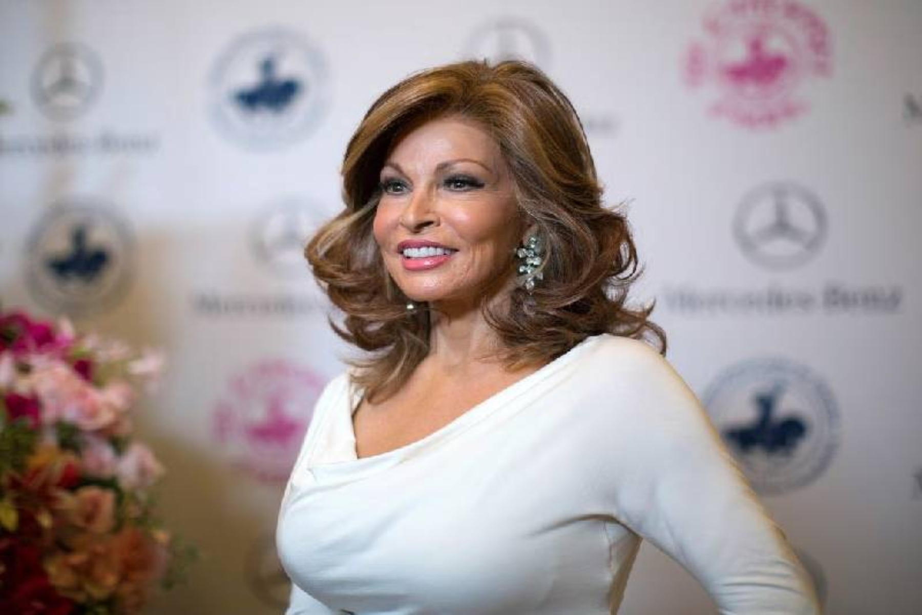 Από καρδιακή ανακοπή «έφυγε» η Ράκελ Γουέλς – Τι αναφέρει το πιστοποιητικό θανάτου της (φώτο-βίντεο)