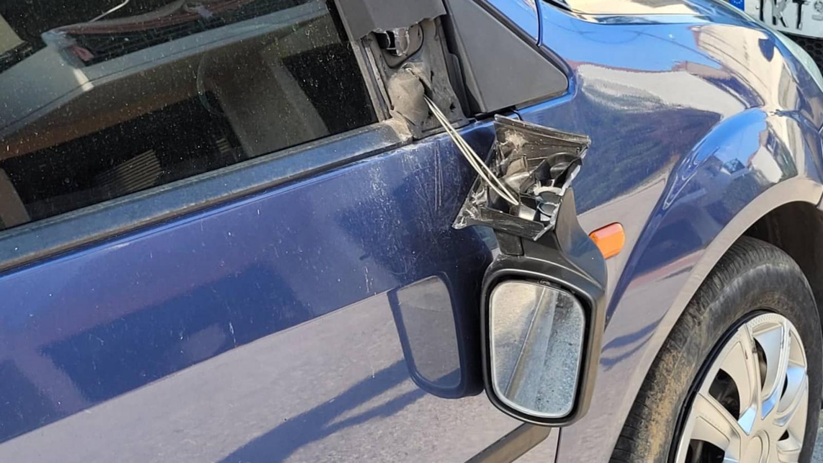 Έτσι ξεγελούν οι κλέφτες τους οδηγούς – Το κόλπο που χρησιμοποιούν με τον σπασμένο καθρέφτη
