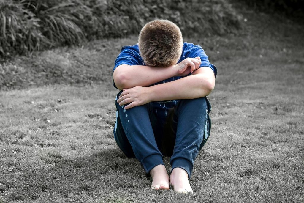 Ρόδος: Αναβιώνει η υπόθεση του 18χρονου που βίασε τον 13χρονο αδελφό του