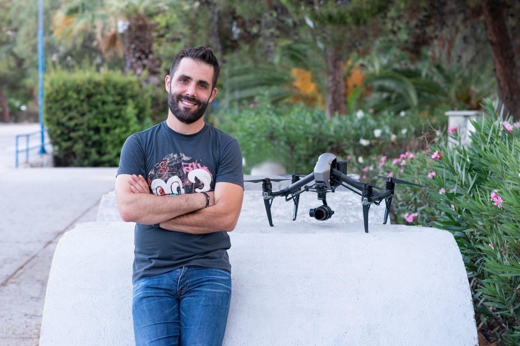 Μέσα από τα «μάτια» ενός χειριστή drone: Ο Δ.Τζανκατιάν έκανε το χόμπι του επάγγελμα