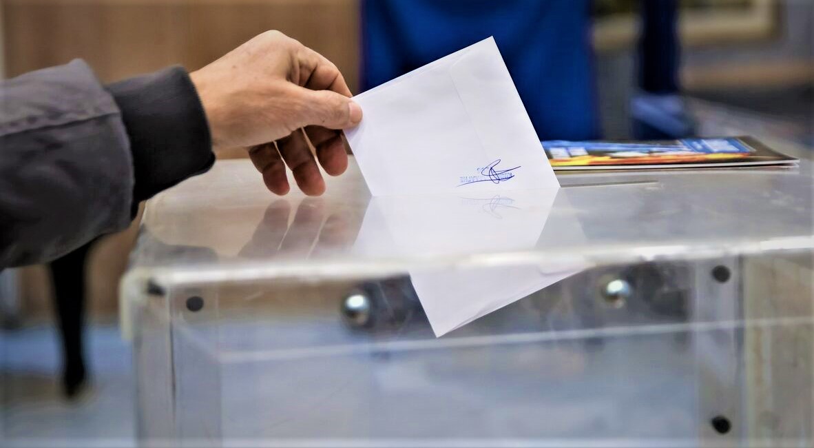 Έρευνα: Πρωτιά «και με διαφορά» θα δώσει στον ΣΥΡΙΖΑ ο αποκλεισμός του «κόμματος Κασιδιάρη» στις εκλογές της 21ης Μαΐου!