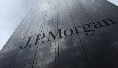 JP Morgan: «Έρχονται μαύρα σύννεφα για την οικονομία» – Κανείς δεν γνωρίζει τι πραγματικά συμβαίνει με τις αμερικανικές περιφερειακές τράπεζες