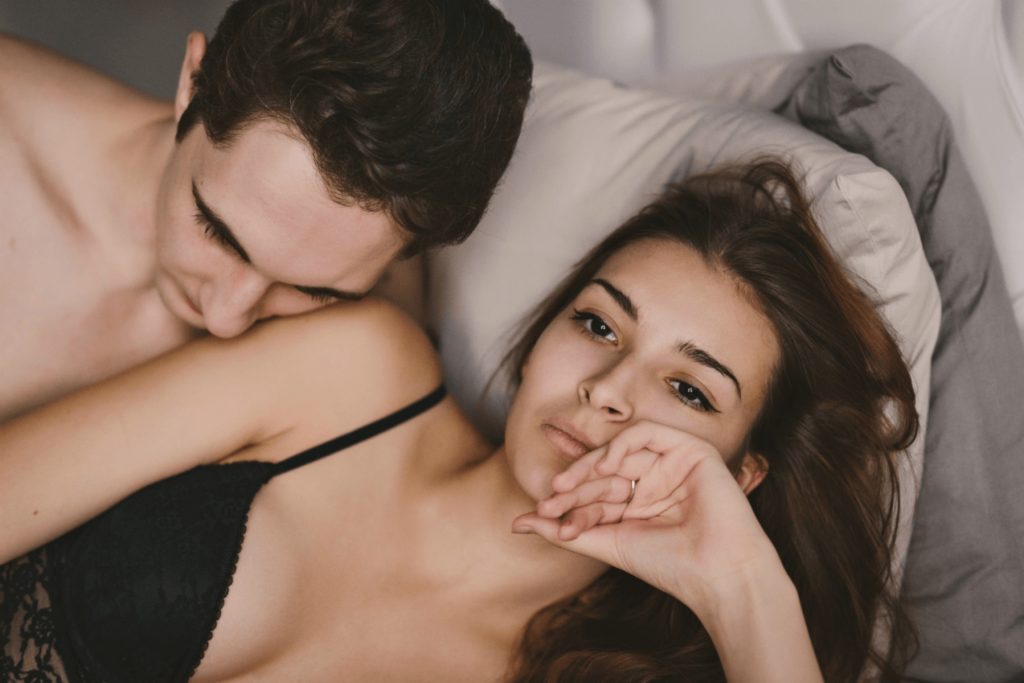 Άγχος: Πώς μπορεί να επηρεάσει τη σεξουαλική σου ζωή και τι μπορείς να κάνεις γι’ αυτό;