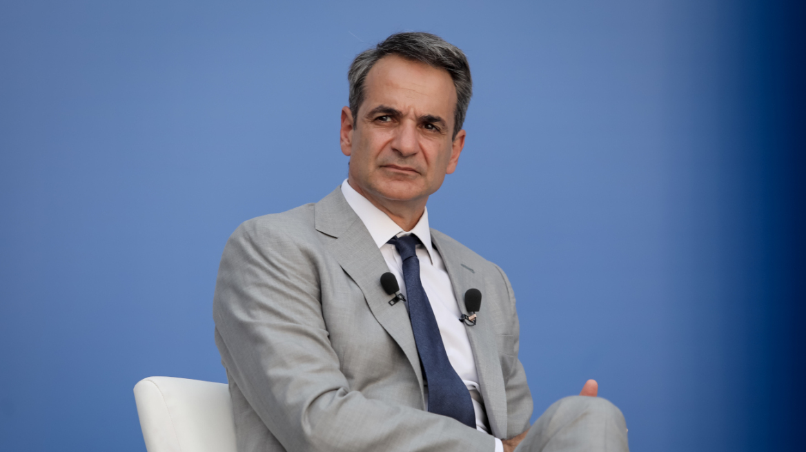 Η Bild ρωτά τον Κ.Μητσοτάκη για τον φράχτη στον Έβρο και αυτός… απαντά για την κόμμωση του Ν.Τραμπ