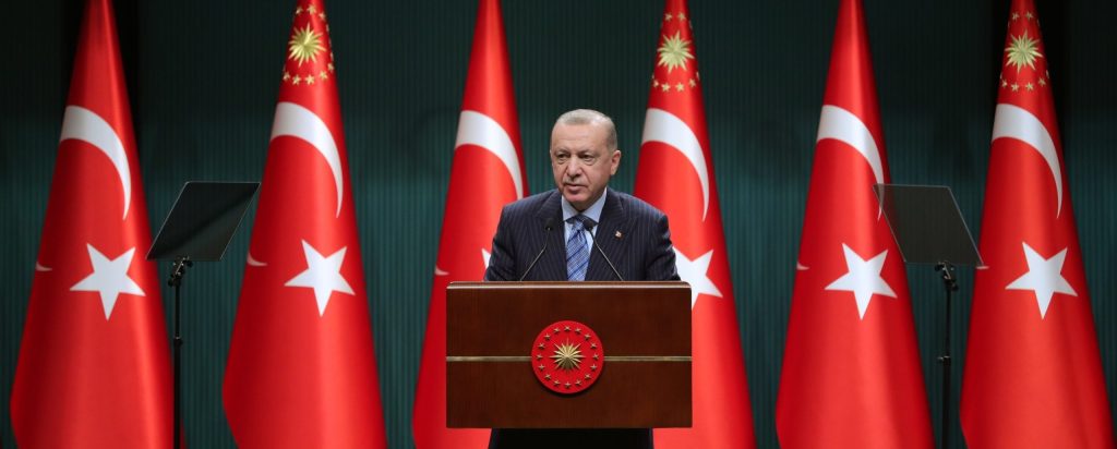 Νέα δημοσκόπηση στην Τουρκία δείχνει δύο μονάδες μπροστά τον Ρ.Τ.Ερντογάν από τον Κ.Κιλιτσντάρογλου