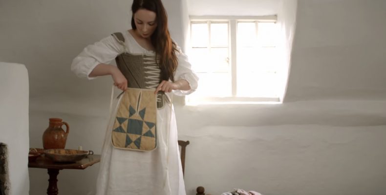 Δεν μπορείτε να το φανταστείτε: Πόσο χρόνο χρειάζονταν οι γυναίκες του 18ου αιώνα να ντυθούν; (βίντεο)