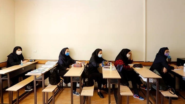 Ιράν: Καμία εξήγηση από την Τεχεράνη για τις χιλιάδες δηλητηριάσεις μαθητριών με «τοξικά αέρια»