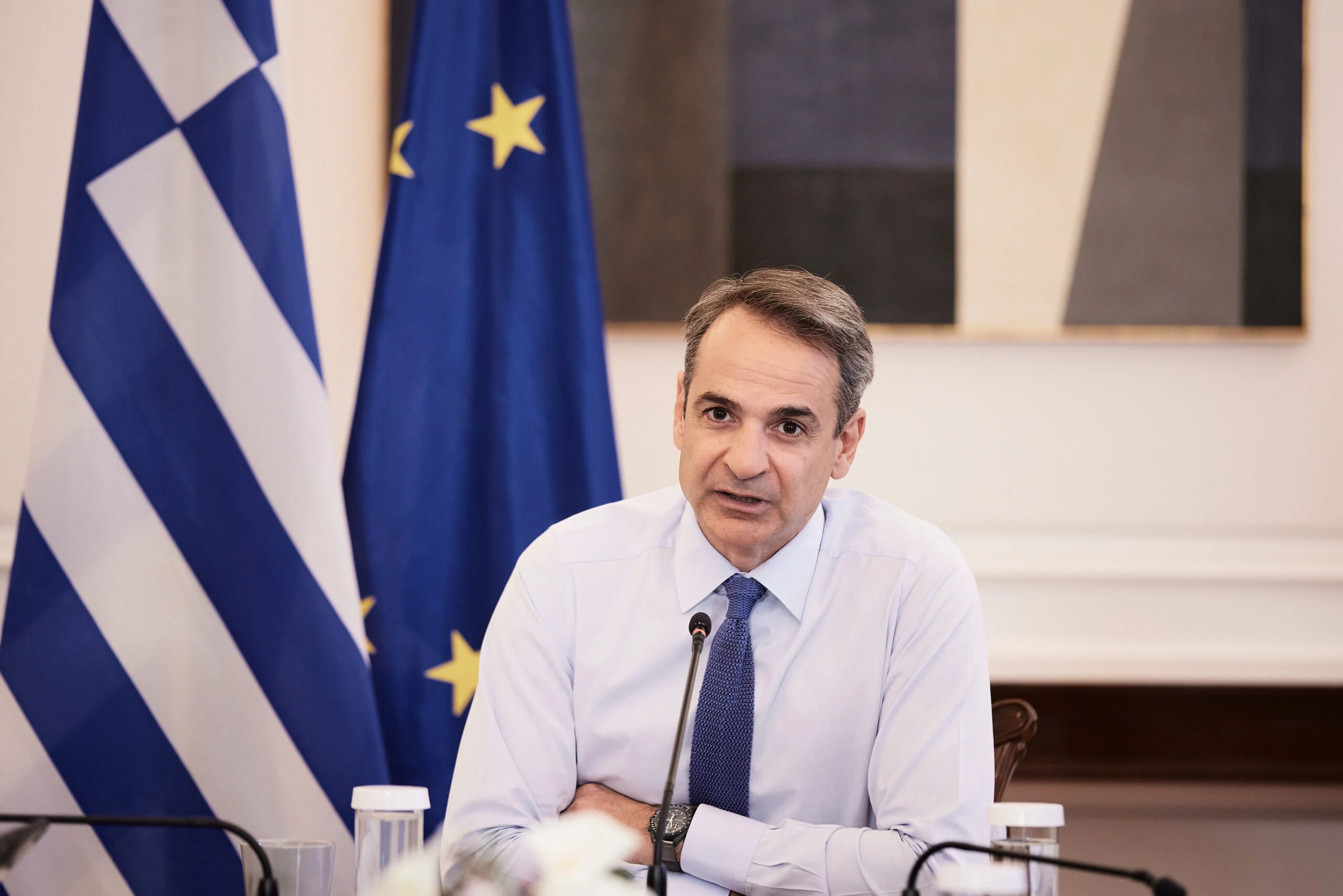 Σύσκεψη στο Μαξίμου για να βρουν χρήματα για αποζημιώσεις σε αγρότες και κτηνοτρόφους