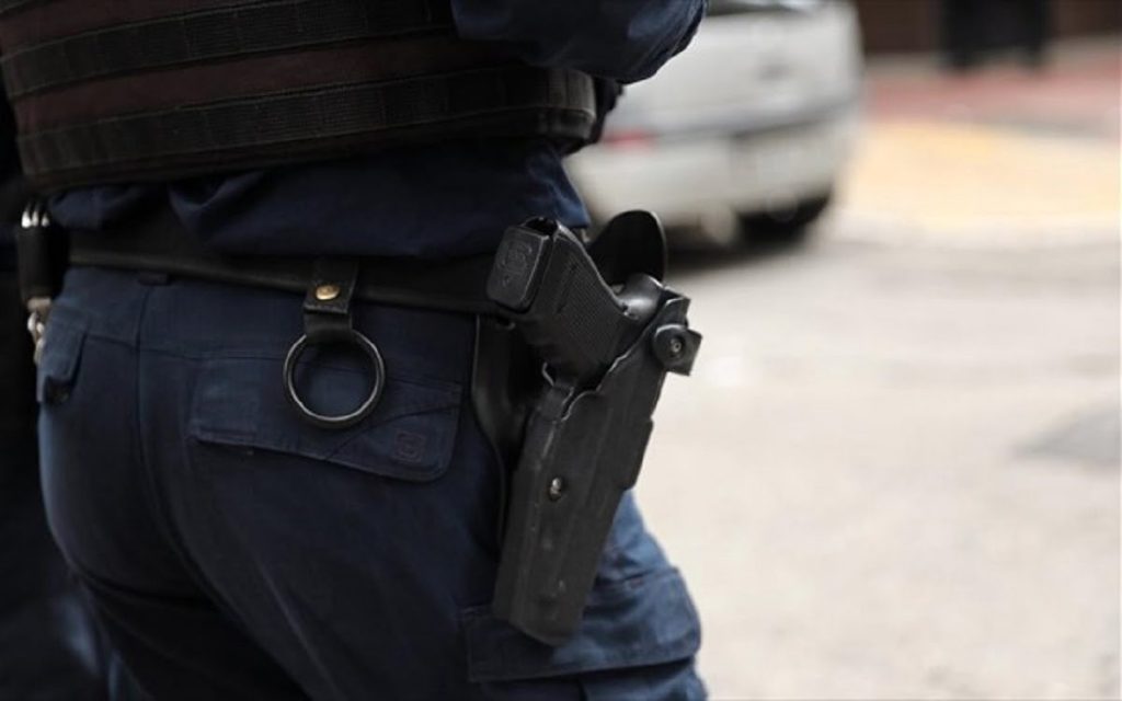 Διάρρηξη σε σπίτι αστυνομικού στο Χαλάνδρι – Έκλεψαν το υπηρεσιακό του όπλο και 13 φυσίγγια