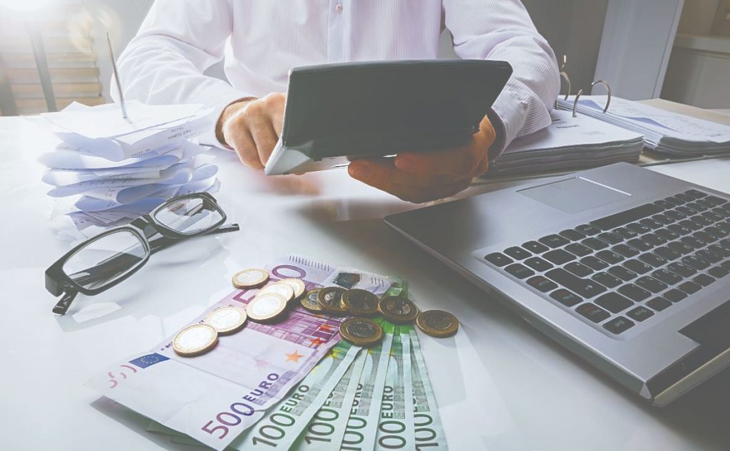 Φορολογικές δηλώσεις: «Φωτιά» στα τεκμήρια διαβίωσης βάζουν ιδιωτικά σχολεία και βοηθητικό προσωπικό