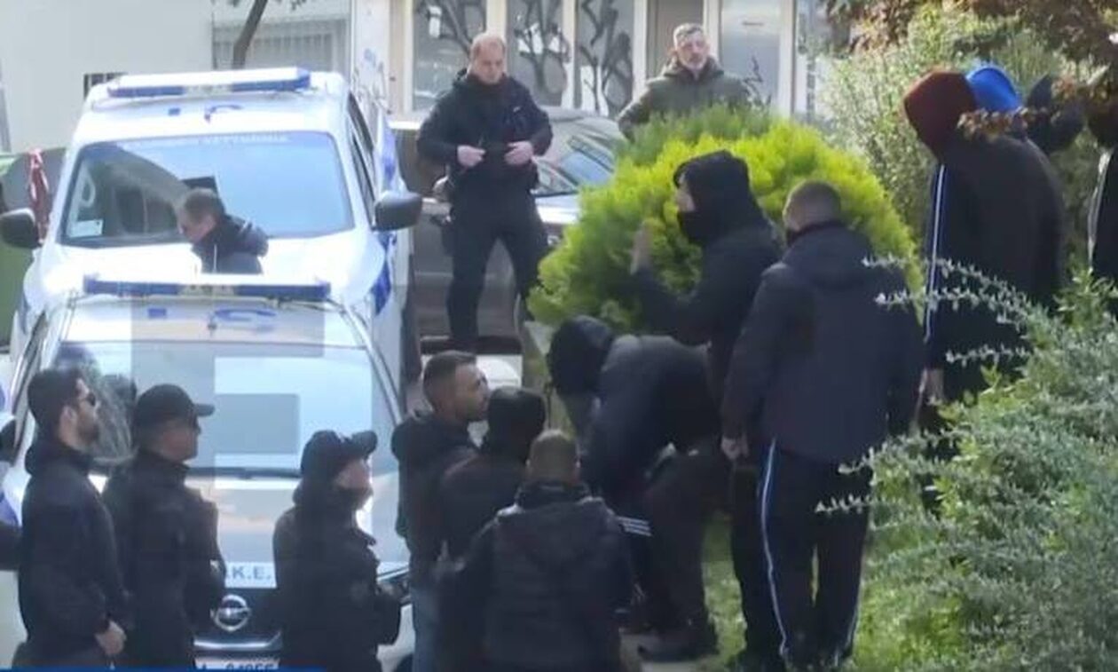 Ιωάννινα: Το δρόμο για τις φυλακές παίρνουν οι πέντε συλληφθέντες για την αιματηρή συμπλοκή οπαδών