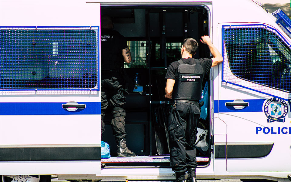 Βέροια: Για κακούργημα κατηγορούνται δύο αδέλφια που έκλεψαν μηχάνημα του ΟΣΕ