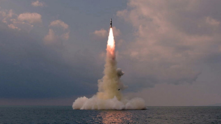 Βόρεια Κορέα: Εκτόξευσε βαλλιστικό πύραυλο προς την θάλασσα της Ιαπωνίας – Συναγερμός στη Χοκάιντο