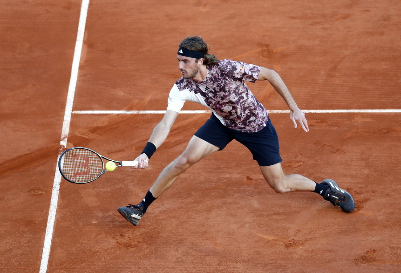 Άνετη πρόκριση στα προημιτελικά του Monte Carlo Masters για τον Στέφανο Τσιτσιπά