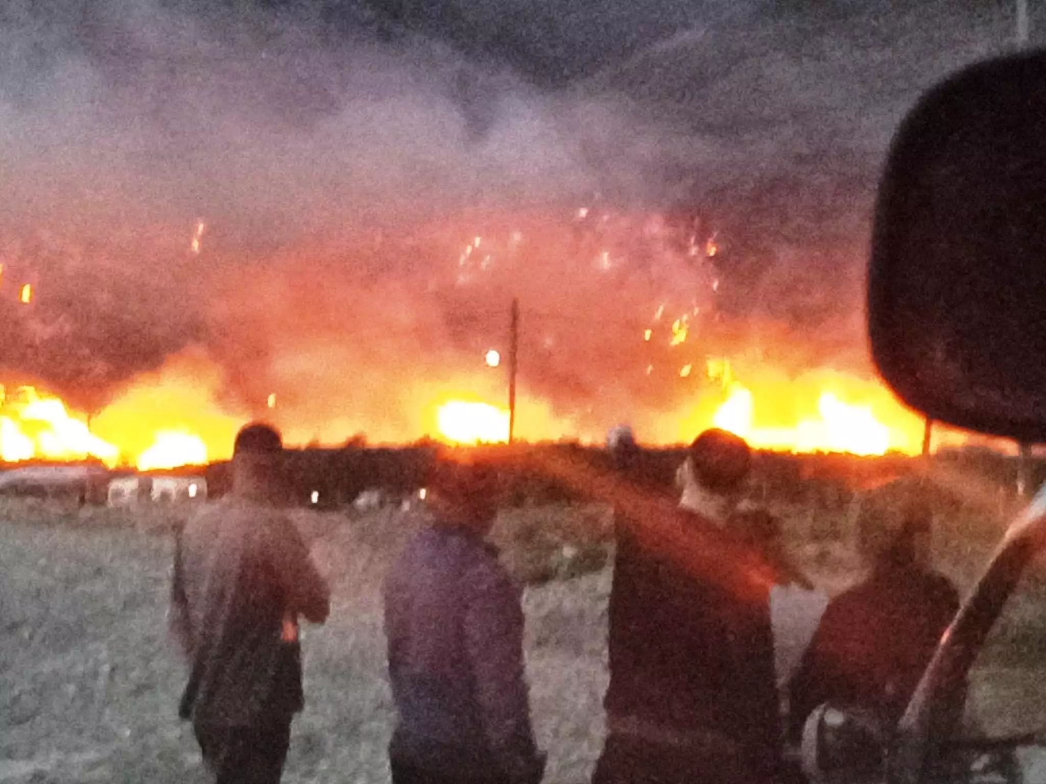 Χανιά: Μεγάλη φωτιά στο Σφηνάρι Κισάμου (εικόνα)