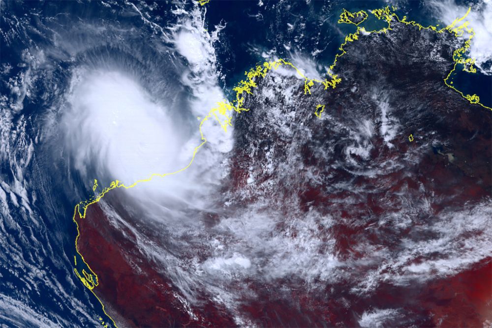 Ο κυκλώνας Ίλσα πλήττει τη Αυστραλία με ανέμους έως και 288 χλμ την ώρα
