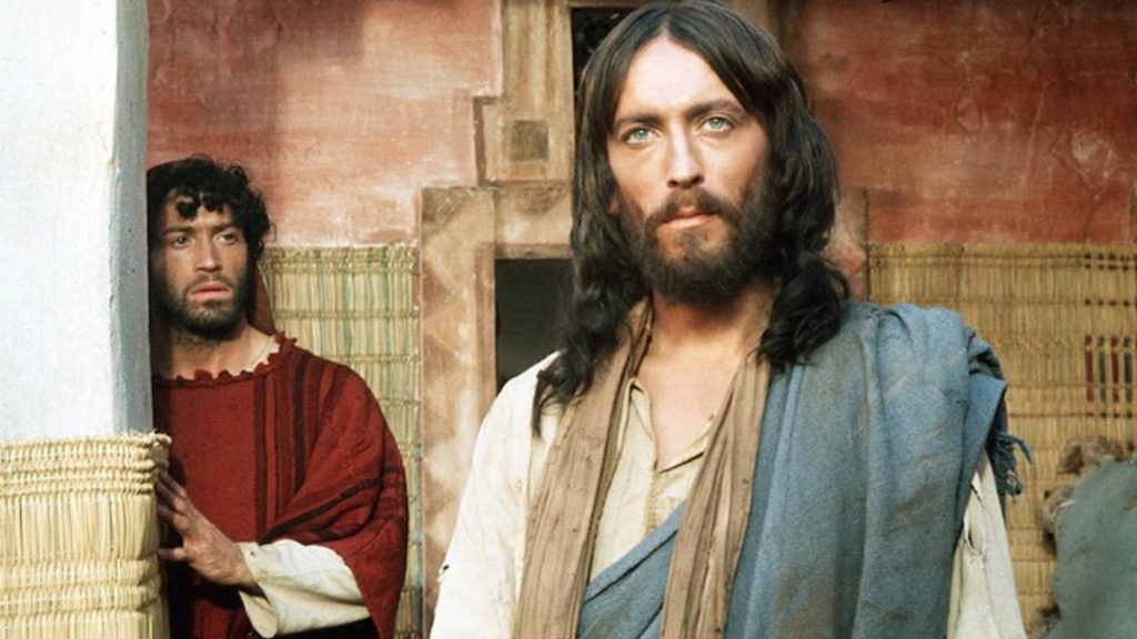 Ρ.Πάουελ: Ο όρος που του έθεσε ο παραγωγός της ταινίας για να υποδυθεί τον Χριστό στον «Ιησού από τη Ναζαρέτ»