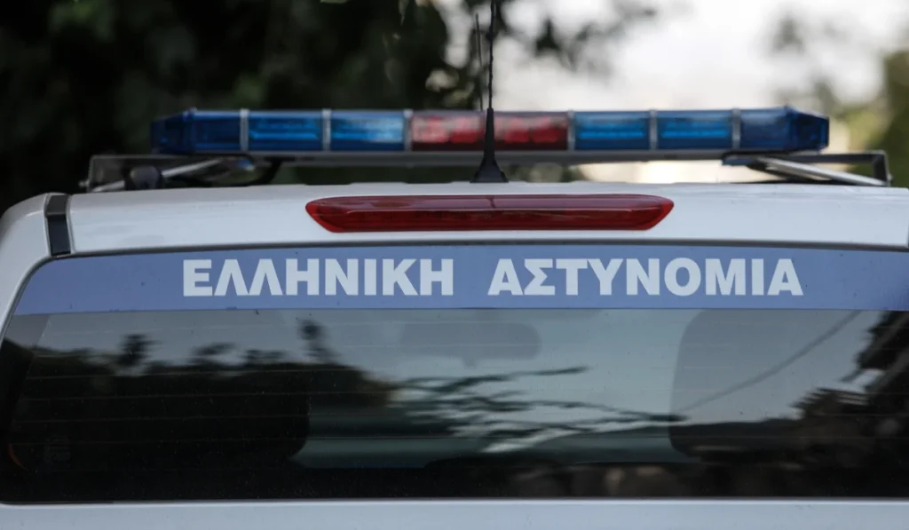 «Φαρ γουέστ» το Μενίδι: «Αδέσποτη» σφαίρα τραυμάτισε 70χρονο ανήμερα του Πάσχα – Την ώρα που έτρωγε με την οικογένειά του