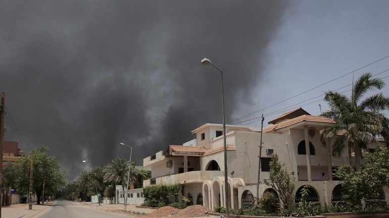 Σουδάν: Τουλάχιστον 97 άμαχοι νεκροί και 365 τραυματίες από τις συγκρούσεις