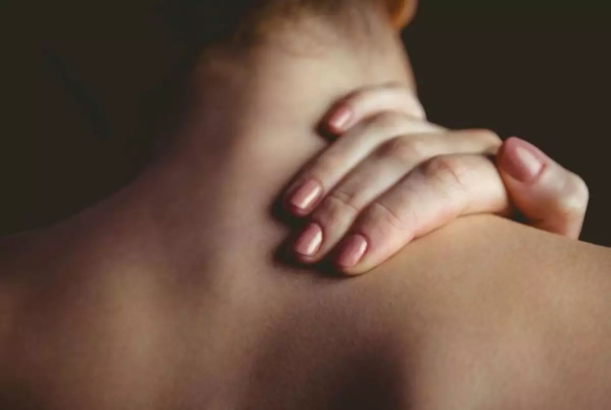 Τι μπορείτε να κάνετε για να φύγουν οι μυϊκοί κόμποι στην πλάτη