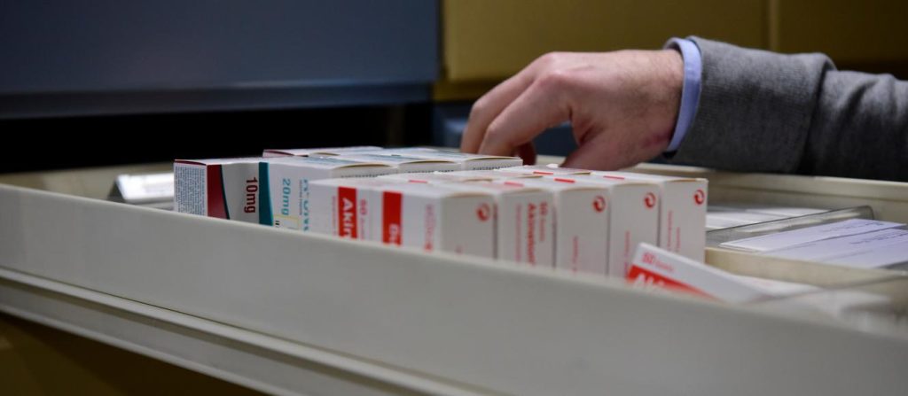 ΕΟΦ: 235 τα φάρμακα σε έλλειψη στη νέα λίστα – Τι ζητούν οι φαρμακοποιοί