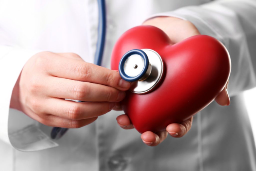 Καρδιαγγειακά νοσήματα στις γυναίκες: Δείτε ποιοι είναι οι παράγοντες κινδύνου που μπορείτε να τροποποιήσετε