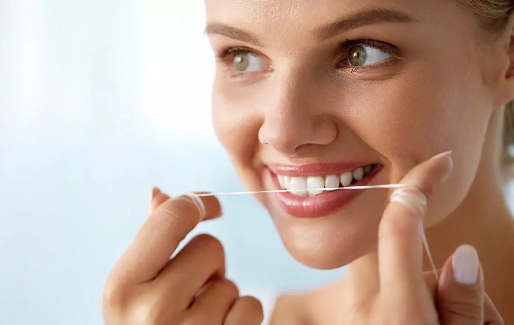 Αυτές είναι οι πέντε υγιεινές συνήθειες που καταστρέφουν τα δόντια σας