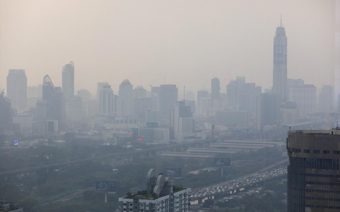 Στο «κόκκινο» η ατμοσφαιρική ρύπανση στην Ταϊλάνδη: Τοξικό νέφος έστειλε στο νοσοκομείο 2,4 εκατ. ανθρώπους