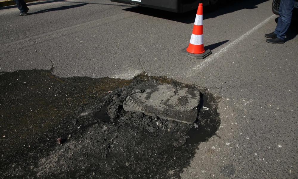 Πειραιώς: Αποκαταστάθηκε η κυκλοφορία μετά την καθίζηση του οδοστρώματος (upd)