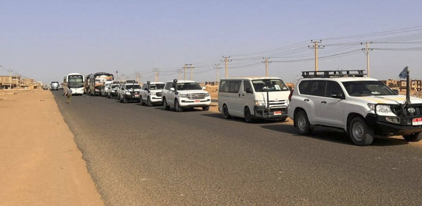 Θρίλερ με τους Έλληνες εγκλωβισμένους στο Σουδάν – Γαλλικό κομβόι μετέφερε ξένους υπηκόους για απομάκρυνση από την χώρα