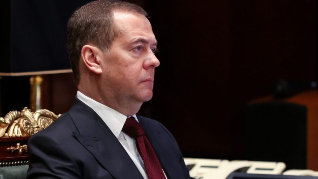 Ν.Μεντβέντεφ: «Αν η G7 απαγορεύσει τις εξαγωγές προς τη Ρωσία θα απαντήσουμε καταργώντας τη συμφωνία της Μαύρης Θάλασσας για τα σιτηρά»