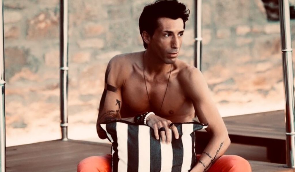 Κωνσταντίνος Εμμανουήλ: Αποκαλεί τον εαυτό του «πάτερ» και ετοιμάζεται να πάει στο Άγιο Όρος (βίντεο)