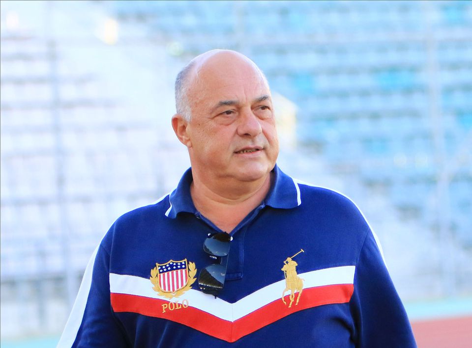 Αχιλλέας Μπέος για τον τελικό του Κυπέλλου Ελλάδας: «Αν μπουν 401 άτομα στο Πανθεσσαλικό, κλείνω τα φώτα»