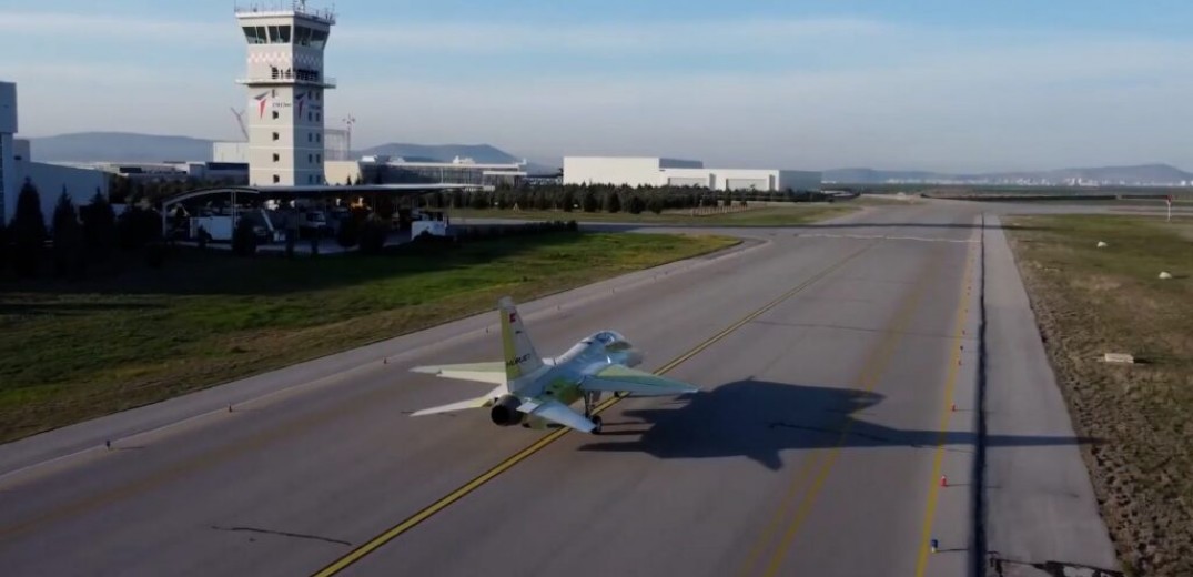 Τουρκία: Πρώτη πτήση για το εκπαιδευτικό μαχητικό αεροσκάφος Hurjet (βίντεο)