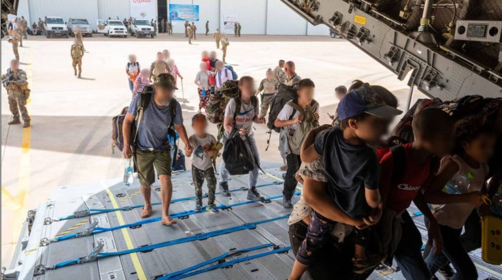 «Ατομική ευθύνη» ακόμα και στους εγκλωβισμένους Έλληνες του Σουδάν: «Βρείτε τρόπο να φύγετε μόνοι σας» (upd)