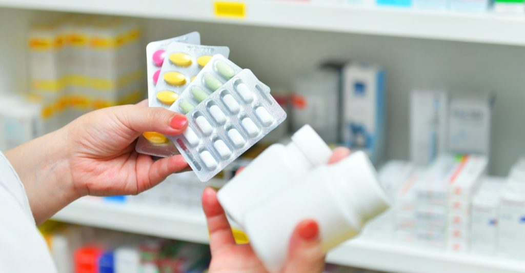 Ελλείψεις φαρμάκων: «Φτάσαμε στο σημείο να γίνεται επιλογή ασθενών για τη χορήγησή τους» λέει ο πρόεδρος της ΠΟΕΔΗΝ