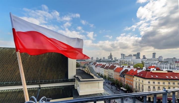 Η Ρωσία καταγγέλλει πως η Πολωνία πήρε χρήματα από τραπεζικούς λογαριασμούς της πρεσβείας της στη Βαρσοβία