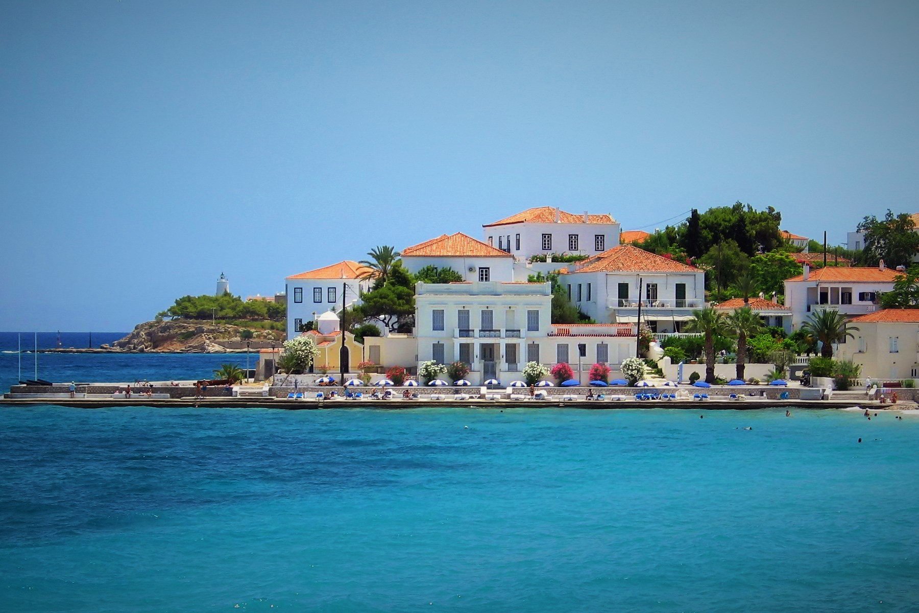 Πρωτομαγιά: Τέσσερις προορισμοί για όσους μείνουν στην Αθήνα