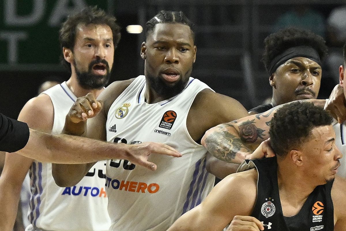 Γ.Γιαμπουσέλε: «Μετανιώνω για τη συμπεριφορά μου – Συγγνώμη στον Έξουμ και στην οικογένειά του»